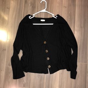 Soft and loose cropped cardigan